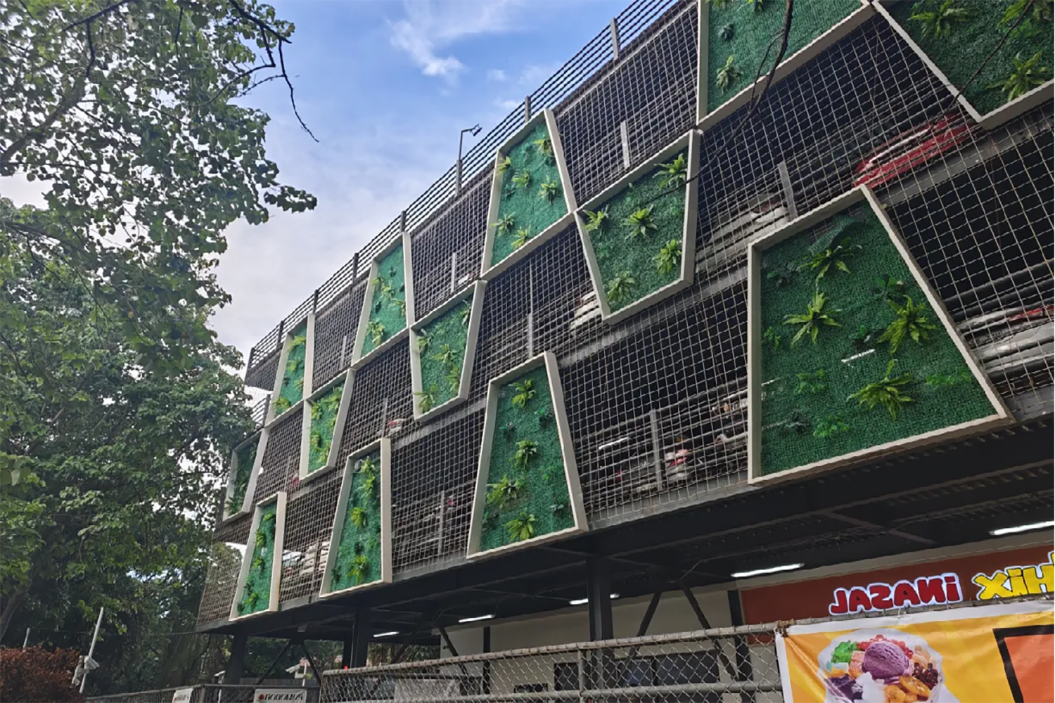 QUEZON CITY the Capitol Medical Center 4.5 storey parking lot2
